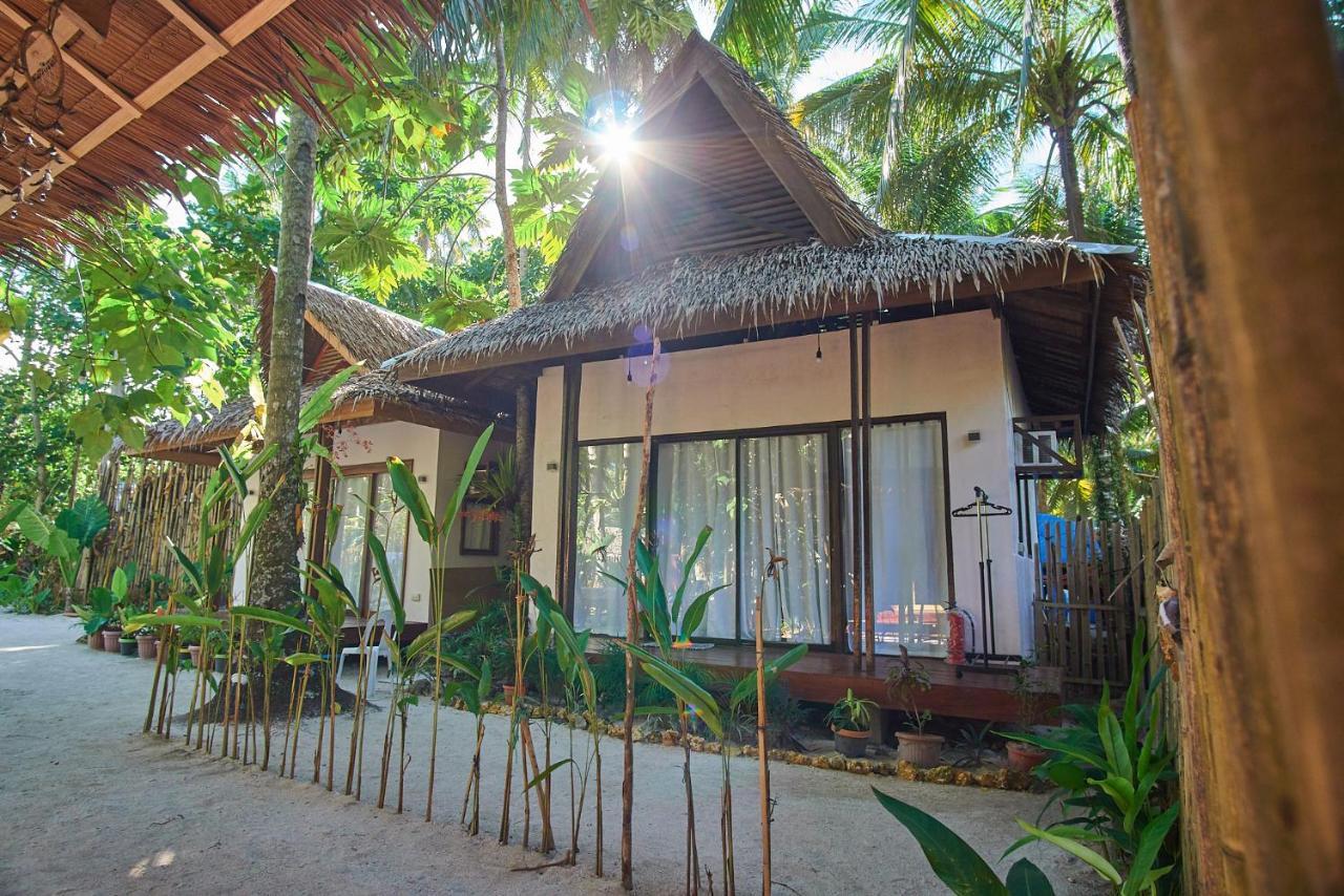 Higala Hostel Siargao Генерал-Луна Экстерьер фото